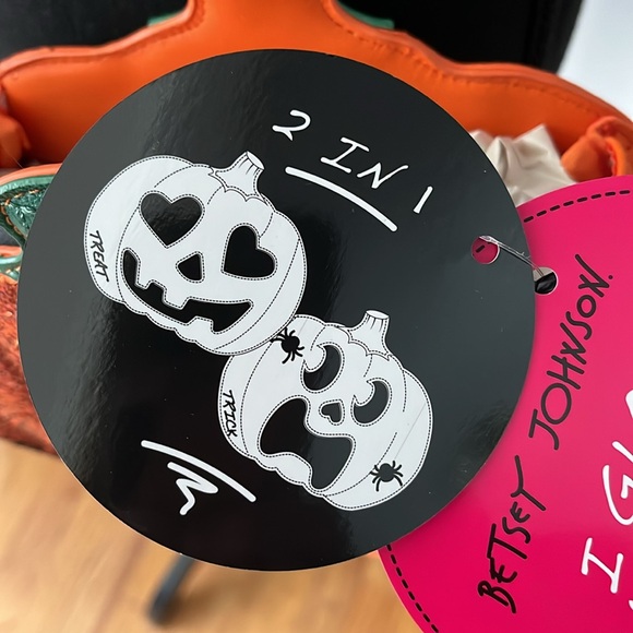 Betsy Johnson glow-in-the-dark pumpkin pocketbook, different face on each side - Picture 5 of 13